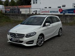 Weiß Gebraucht 2015 Mercedes B220 Van / Kleinbus | 9.000 € (Fairer Preis)