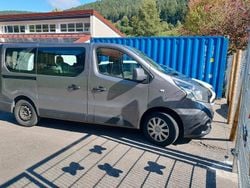 Grau Gebraucht 2016 Renault Traffic | 9.500 €