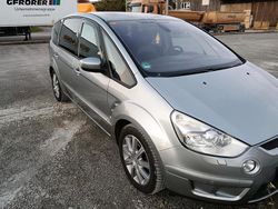 Grau Gebraucht 2007 Ford S-MAX Titanium Van / Kleinbus | 3.000 €