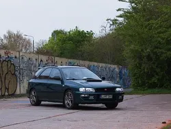 Grün Gebraucht 1998 Subaru Impreza Kombi | 3.000 €