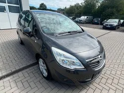 Grau Gebraucht 2012 Opel Meriva Edition Van / Kleinbus | 4.690 € (Fairer Preis)