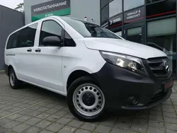 Arktikweiss Gebraucht 2020 Mercedes Vito Van / Kleinbus | 29.800 € (Fairer Preis)