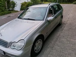 Grau Gebraucht 2004 Mercedes C200 Kombi | 1.250 €