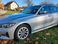 Silber Gebraucht 2021 BMW 320 Advantage Kombi | 19.800 € (Guter Preis)