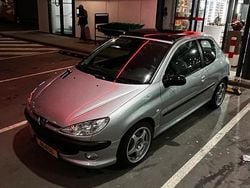 Silber Gebraucht 2001 Peugeot 206 S16 Kleinwagen | 3.500 €