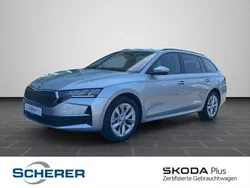 Brillantsilber metallic met. Gebraucht 2024 Skoda Octavia Selection Kombi | 28.590 € (Superpreis)