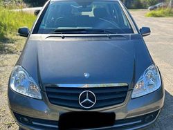 Grau Gebraucht 2009 Mercedes A180 Van / Kleinbus | 2.500 € (Superpreis)