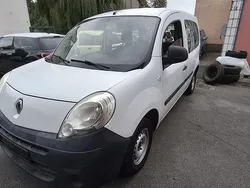 Weiß Gebraucht 2013 Renault Kangoo Authentique Van / Kleinbus | 2.400 € (Guter Preis)