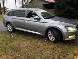 Silber Gebraucht 2016 Skoda Superb Style Kombi | 17.200 € (Teuer)
