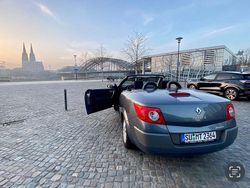 Grau Gebraucht 2007 Renault Mégane Cabriolet Dynamique Cabrio | 3.950 € (Teuer)