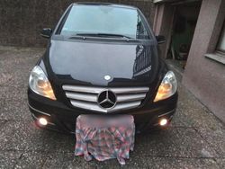 Schwarz Gebraucht 2009 Mercedes B170 Van / Kleinbus | 5.500 € (Fairer Preis)