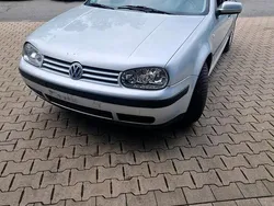 Silber Gebraucht 2003 VW Golf IV Kleinwagen | 750 € (Superpreis)