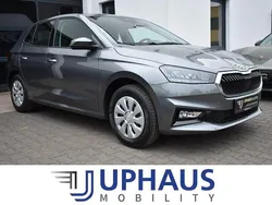 Grau Neu 2025 Skoda Fabia Selection Limousine | 21.400 € (Guter Preis)