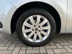 Helvinsilber Gebraucht 2024 Mercedes 180 Progressive Limousine | 31.990 € (Etwas zu teuer)