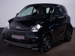 Schwarz Gebraucht 2023 Smart ForTwo Electric Drive Passion Coupé | 10.998 € (Guter Preis)