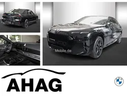 Schwarz Neu 2025 BMW i7 Shadowline Limousine | 134.450 €