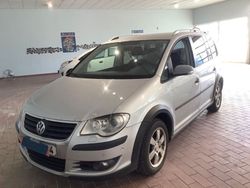 Silber Gebraucht 2008 VW Touran Cross Van / Kleinbus | 3.333 € (Superpreis)