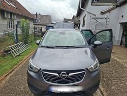Grau Gebraucht 2017 Opel Crossland X SUV | 8.500 € (Guter Preis)