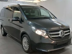 Grau Gebraucht 2020 Mercedes V300 Edition Van / Kleinbus | 48.900 € (Etwas zu teuer)