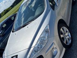 Silber Gebraucht 2009 Peugeot 308 Sport Limousine | 3.699 € (Etwas zu teuer)