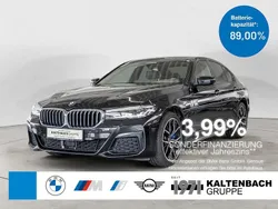 Black sapphire Gebraucht 2021 BMW 545e M Sport Limousine | 40.890 € (Etwas zu teuer)