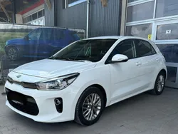 Weiß Gebraucht 2018 Kia Rio Kleinwagen | 10.900 €