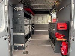 Silber Gebraucht 2020 Peugeot Boxer Van | 23.999 € (Teuer)