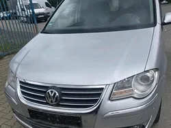 Silber Gebraucht 2009 VW Touran Highline Van / Kleinbus | 3.300 € (Superpreis)