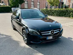 Schwarz Gebraucht 2015 Mercedes C250 Kombi | 20.990 € (Fairer Preis)