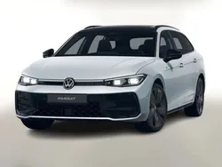 Silber Neu 2025 VW Passat R-line Kombi | 52.458 € (Guter Preis)