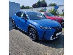 Blau Gebraucht 2021 Lexus UX SUV | 26.980 € (Fairer Preis)