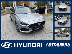 Shimmering silver / met Neu 2025 Hyundai i30 Advantage Limousine | 24.975 € (Fairer Preis)