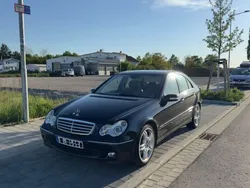 Blau Gebraucht 2005 Mercedes C320 Elegance Limousine | 7.500 € (Teuer)