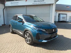 Blau celebes/metallic Gebraucht 2021 Peugeot 3008 SUV | 22.290 € (Fairer Preis)