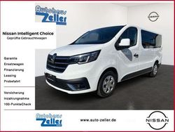Weiß Gebraucht 2022 Renault Trafic Life Van / Kleinbus | 33.900 € (Teuer)