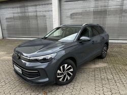 Grau Gebraucht 2025 VW Tiguan R SUV | 34.500 € (Guter Preis)