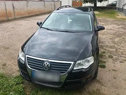 Schwarz Gebraucht 2010 VW Passat Kombi | 2.200 € (Guter Preis)