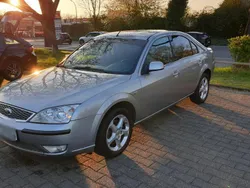 Grau Gebraucht 2007 Ford Mondeo Limousine | 2.400 € (Etwas zu teuer)