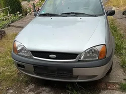 Silber Gebraucht 2002 Ford Fiesta Kleinwagen | 450 €