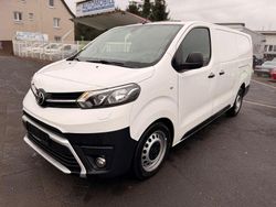 Weiß Gebraucht 2020 Toyota Proace Comfort Van / Kleinbus | 9.390 € (Etwas zu teuer)