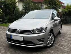 Grau Gebraucht 2015 VW Golf Sportsvan Highline Van / Kleinbus | 14.500 € (Etwas zu teuer)