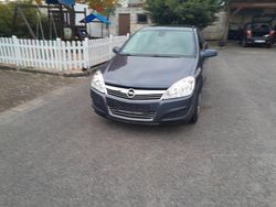 Blau Gebraucht 2009 Opel Astra Edition Limousine | 1.990 € (Guter Preis)