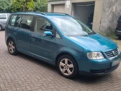Blau Gebraucht 2004 VW Touran Van / Kleinbus | 2.300 € (Fairer Preis)