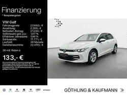Weiß Gebraucht 2024 VW Golf VIII Life Limousine | 23.660 € (Guter Preis)