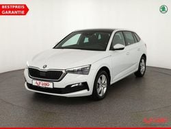 Weiß Gebraucht 2023 Skoda Scala Kleinwagen | 22.490 € (Guter Preis)