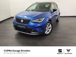 Sapphire blau metallic / midni Neu 2024 Seat Arona FR SUV | 25.300 € (Guter Preis)
