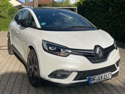 Weiß Gebraucht 2021 Renault Grand Scénic IV Van / Kleinbus | 21.990 € (Fairer Preis)