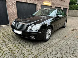 Schwarz Gebraucht 2006 Mercedes E280 Limousine | 5.490 €