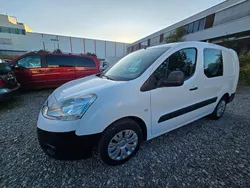 Weiß Gebraucht 2014 Citroën Berlingo Van / Kleinbus | 7.790 € (Etwas zu teuer)