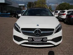 Weiß Gebraucht 2017 Mercedes A180 AMG line Limousine | 19.900 € (Etwas zu teuer)